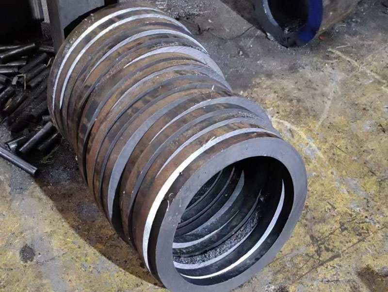 海宁30CrMo无缝钢管切割